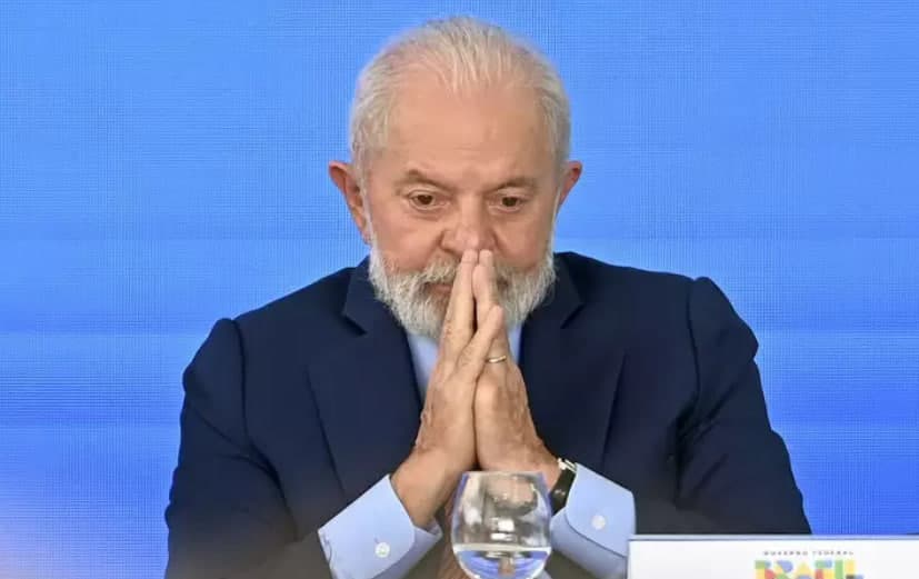 Braziliya prezidenti miyaga qon quyilishi sabab shifoxonaga yotqizildi