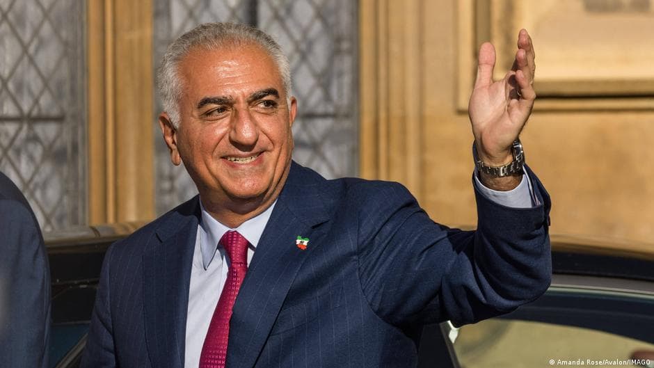 Maxfiy uchrashuv: Uitkoff Rizo Pahlaviy bilan Erondagi namoyishlarni muhokama qildi