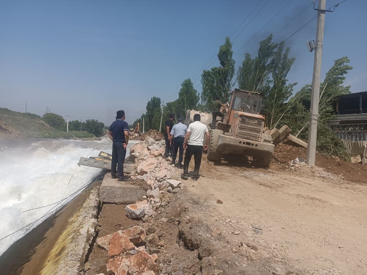 Buloqboshida suv toshqini yuzaga keldi