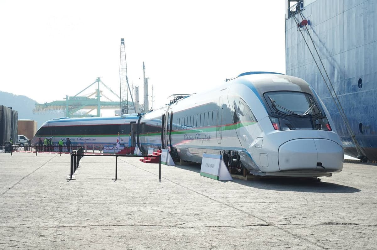 Hyundai Rotem tezkor poyezdlarining ilk partiyasi O‘zbekistonga jo‘natildi