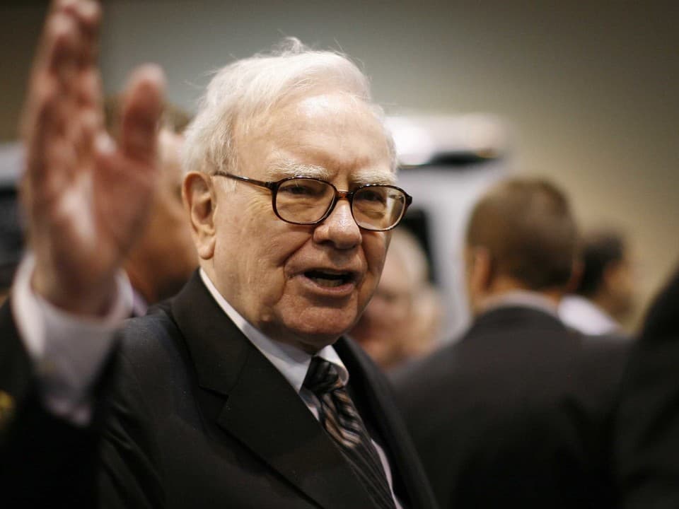 Milliarder Uorren Baffett Berkshire Hathaway bosh direktorligidan ketadi