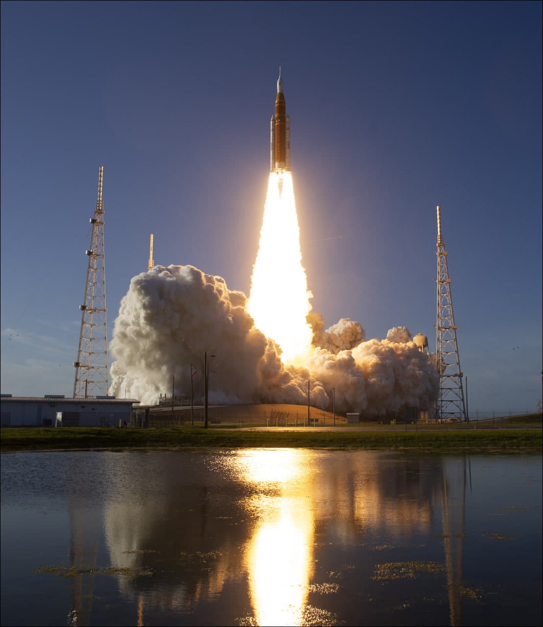 NASA запустило пилотируемую миссию «Артемида-2» к Луне