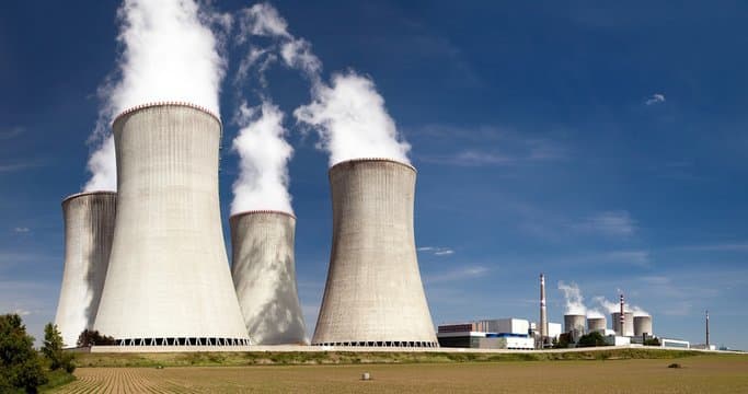 AQSh ustunligi xavf ostida: atom energetikasida yangi lider