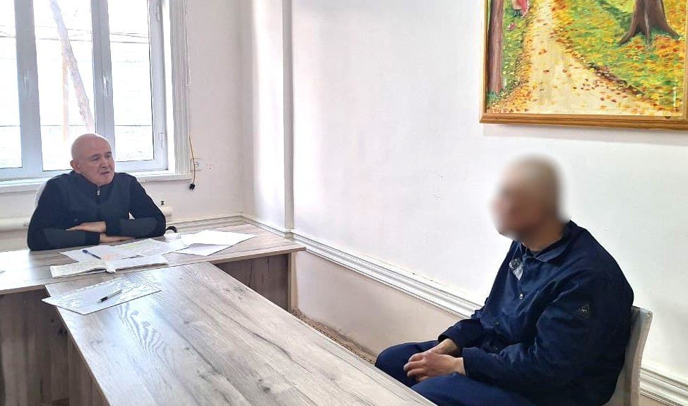 Омбудсман Мубашшир Аҳмаднинг соғлиғи ва сақланиш шароитини ўрганди