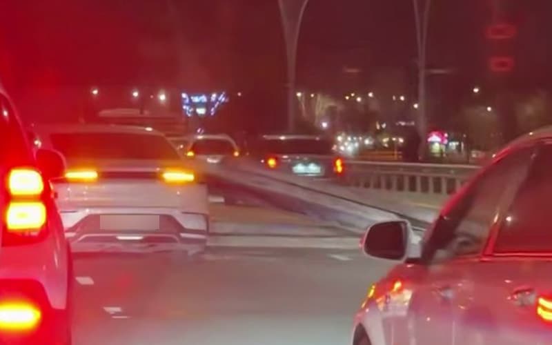 Yunusobodda «MAZ» yuk avtomobili yuki BYD ustiga tushib ketdi