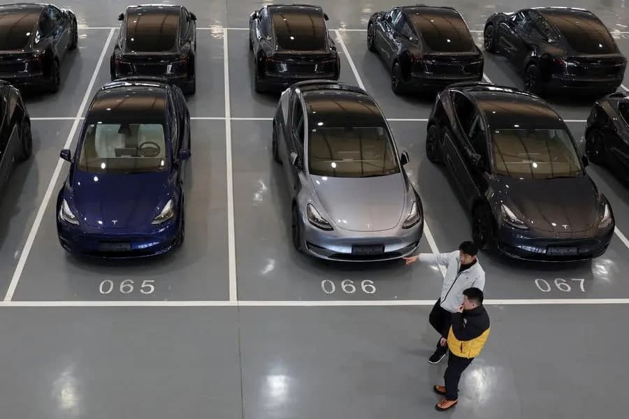 Tesla Xitoy elektromobillariga joriy etilgan bojlar tufayli Yevrokomissiya ustidan shikoyat qildi