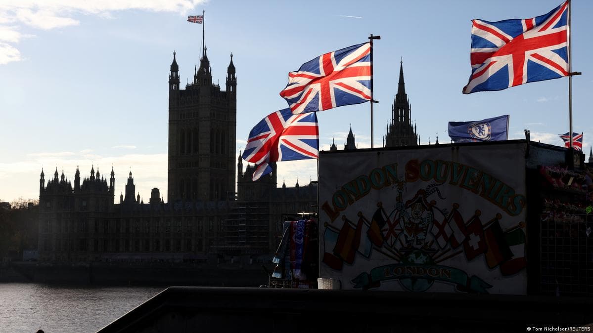 London sanksiyalar sharoitida RFdan aviatsiya texnikasi xaridini tekshirmoqda