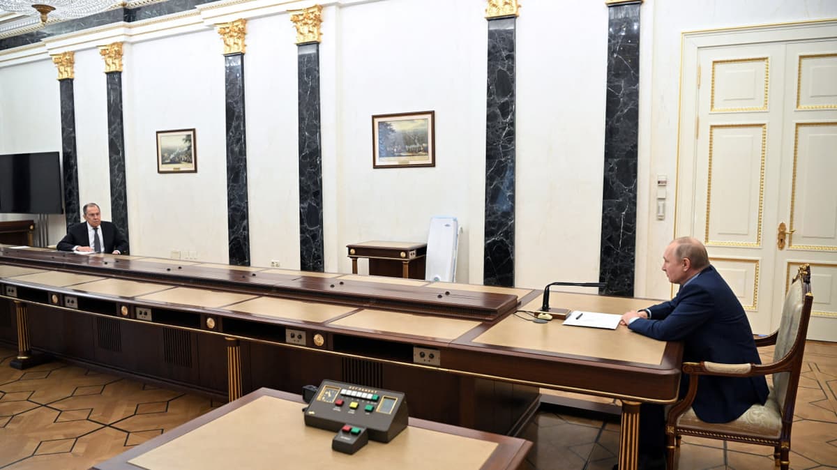 Kremlda Putin bilan uchrashuv oldidan amaldorlar uchun karantin bekor qilindi – OAV