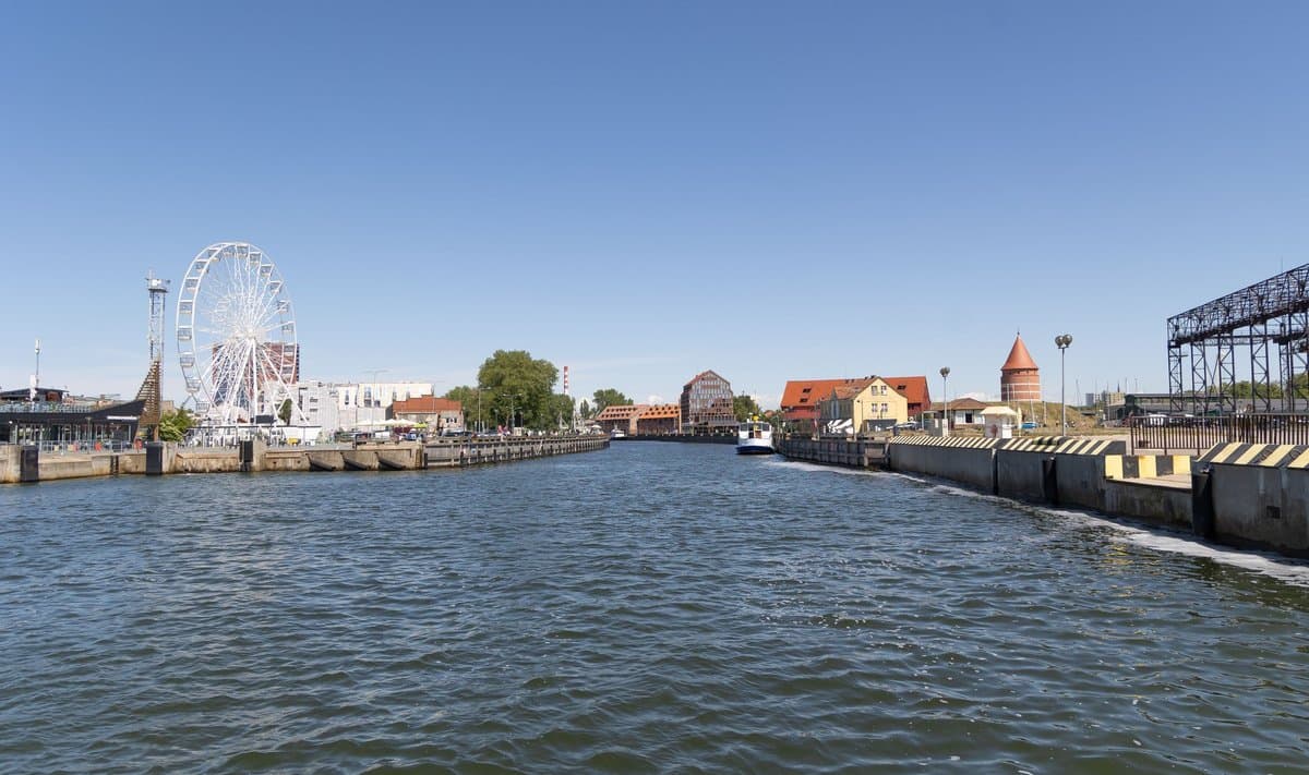 Germaniyalik er-xotin Kaliningrad yaqinida suvosti kemasini ko‘rganini xabar qildi