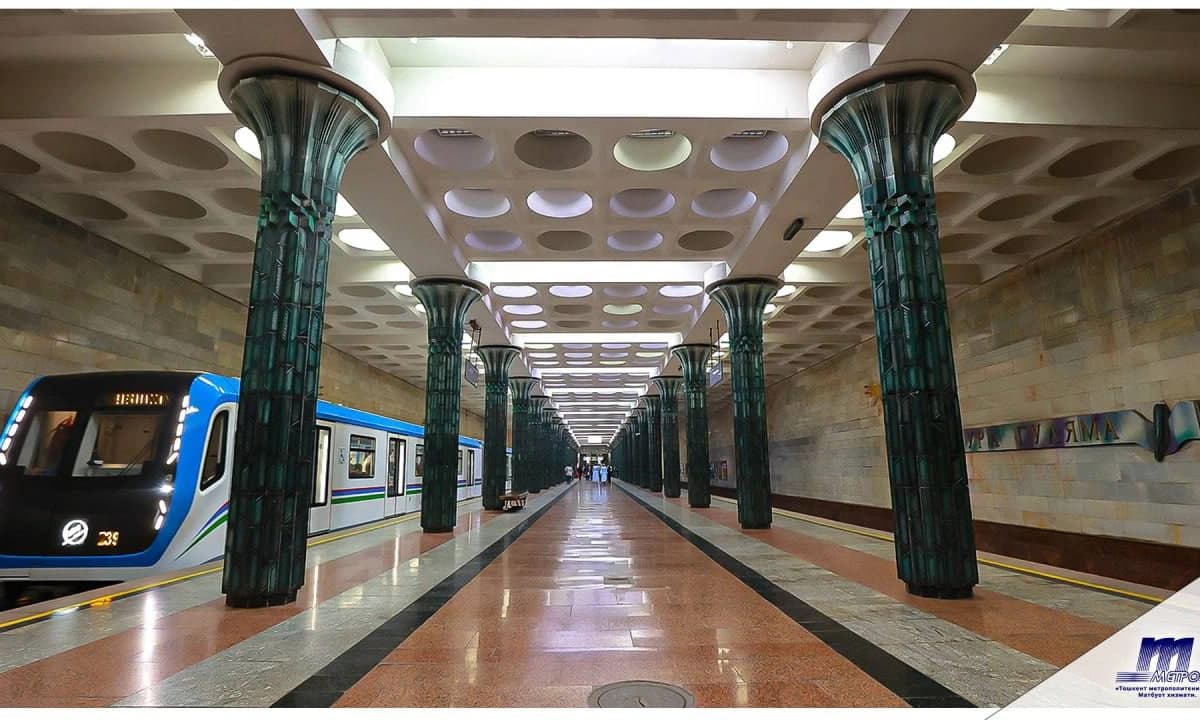 Toshkent metrosida yo‘lovchi poyezd yo‘liga tushib ketdi