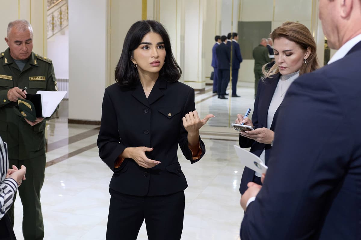 Saida Mirziyoyeva Toshkentdagi uchta teatrni ko‘zdan kechirdi