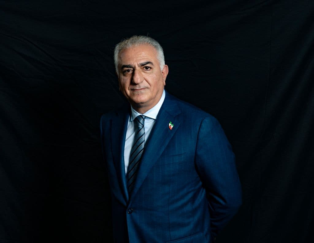 Eron so‘nggi shohining o‘g‘li xalqni shaharlarni egallab olishga chaqirdi