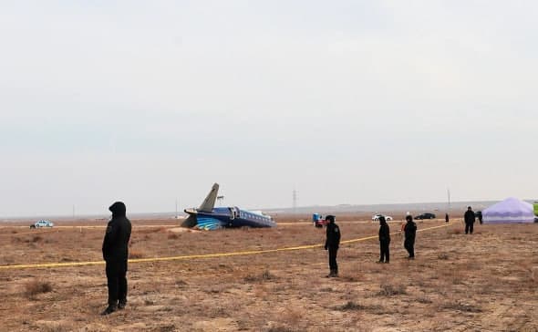 Казахстан анонсировал отчет о крушении самолета AZAL