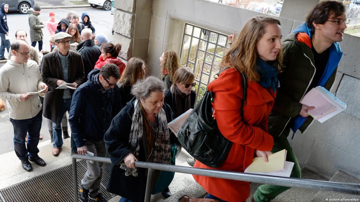Shveytsariya aholi soni chegarasi bo‘yicha referendum tayyorlamoqda