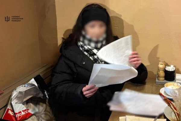Kiyevda josuslikda gumonlangan jurnalist ayol ushlandi