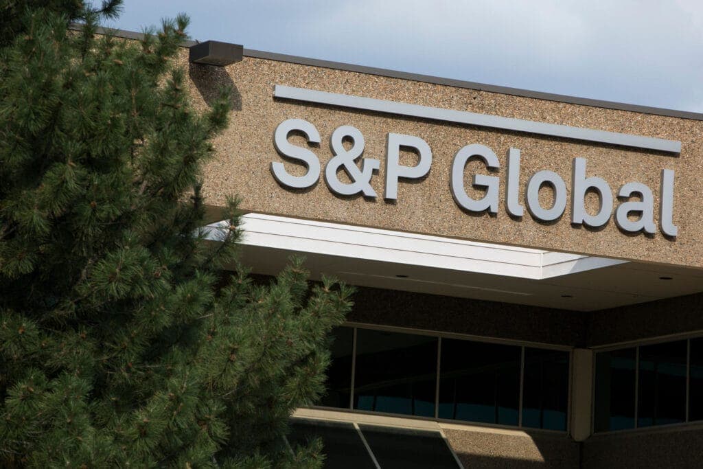 S&P O‘zbekistonning suveren kredit reytingini yaxshiladi. Asosiy omillardan biri – oltin