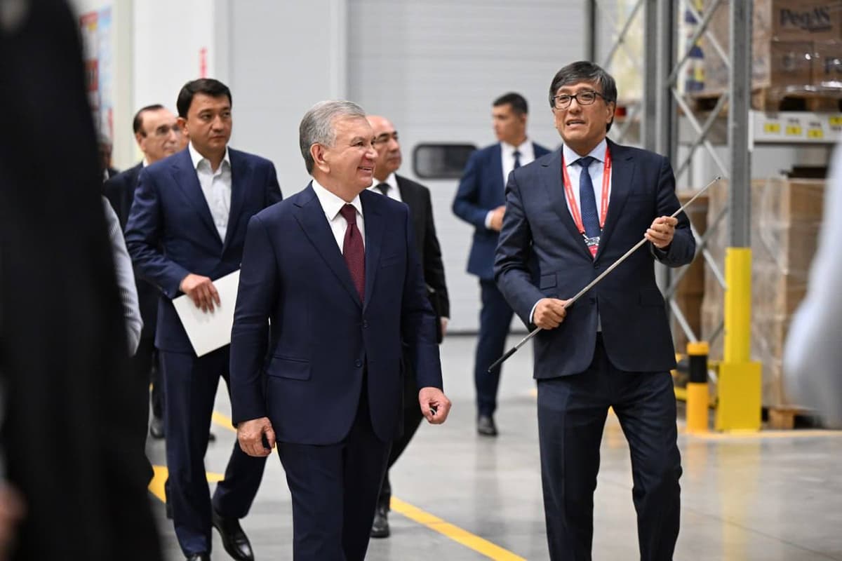 Prezident «Yangi avlod» maxsus sanoat zonasida amalga oshirilayotgan loyihalar bilan tanishdi