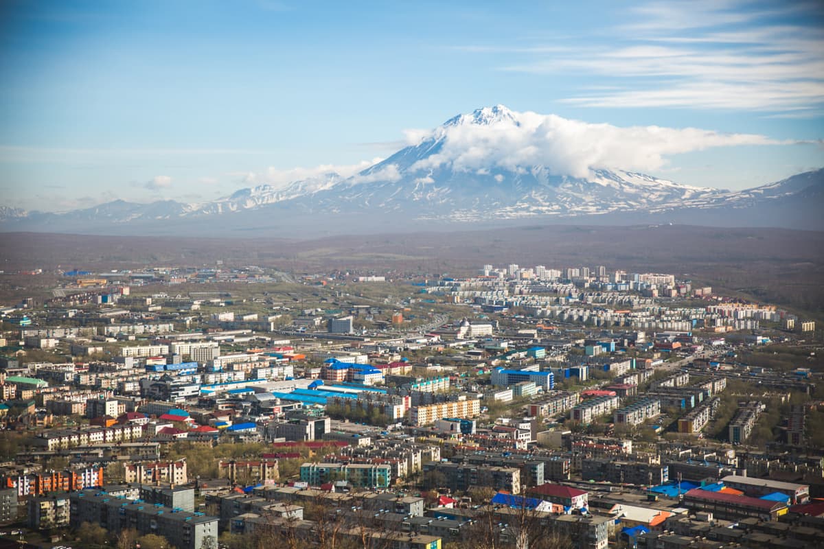 Kamchatka yaqinida yangi kuchli zilzila: sunami xavfi bekor qilindi