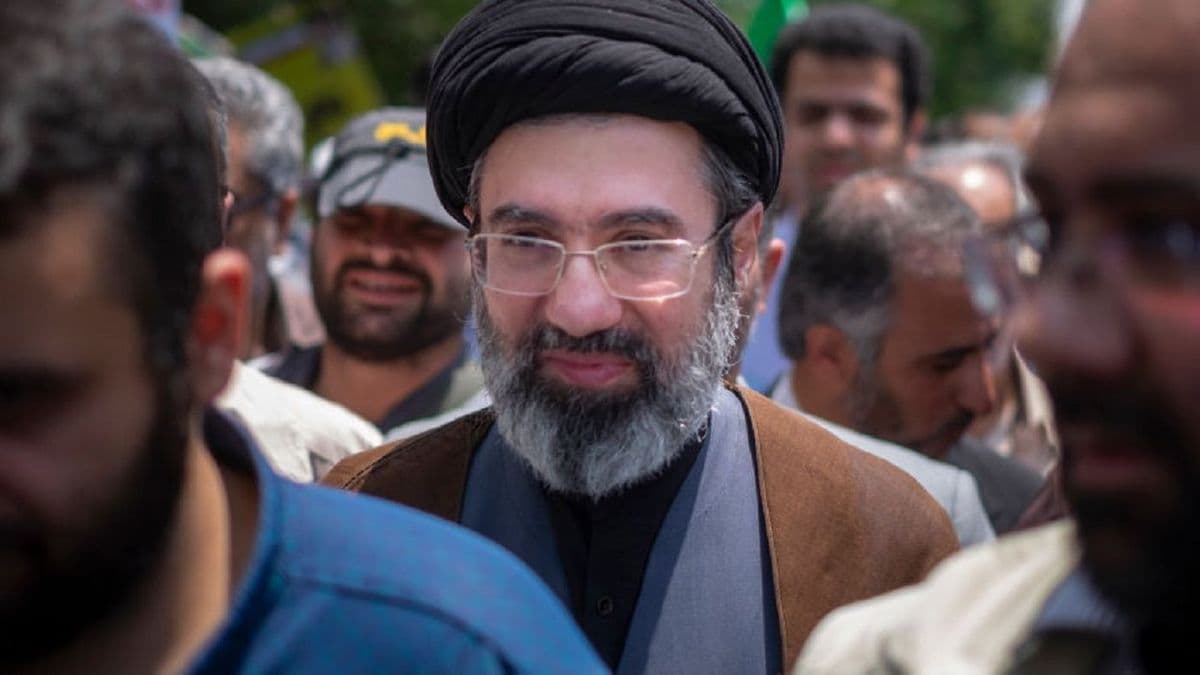 Xominaiyning o‘g‘li uning o‘rnini egallashi mumkin. U haqida nimalar ma’lum?