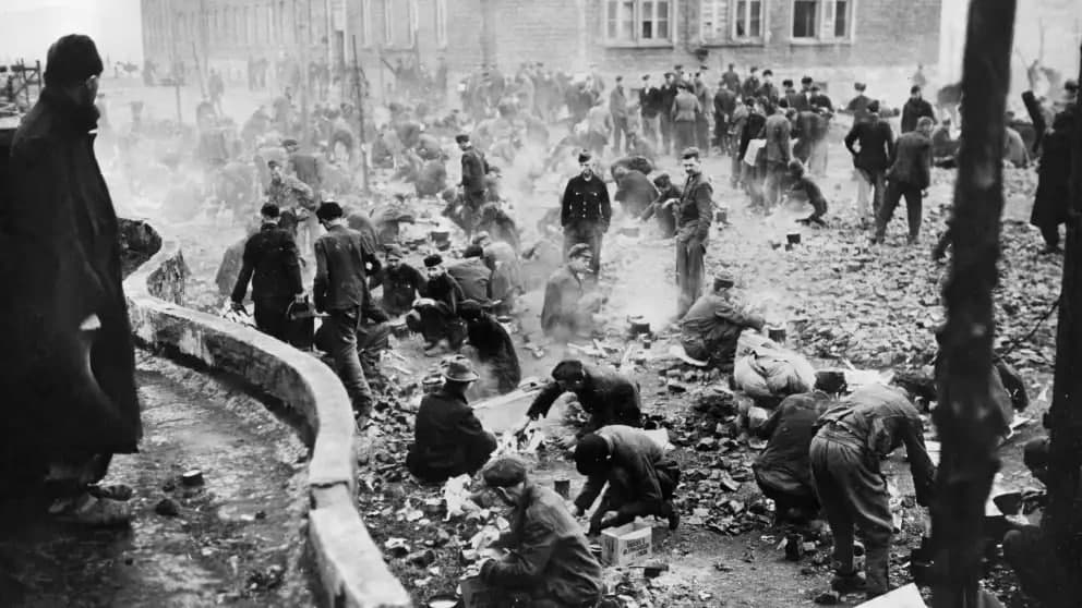 Германияда нацистлар лагерининг 100 ёшли қўриқчисига жиноий иш очилиши мумкин