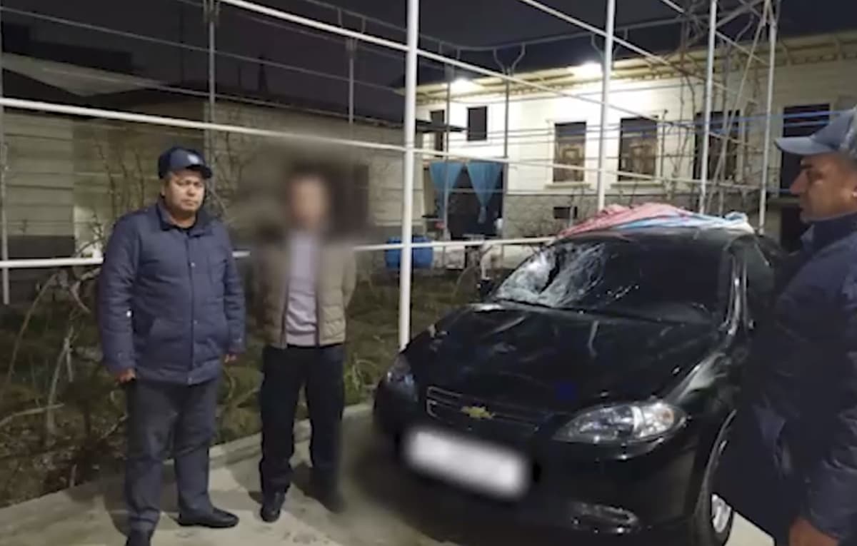 Namanganda piyodani urib, qochib ketgan qora Gentra topildi