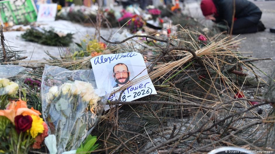 Minneapolisdagi hodisa: ikki ofitser xizmatdan vaqtincha chetlatildi