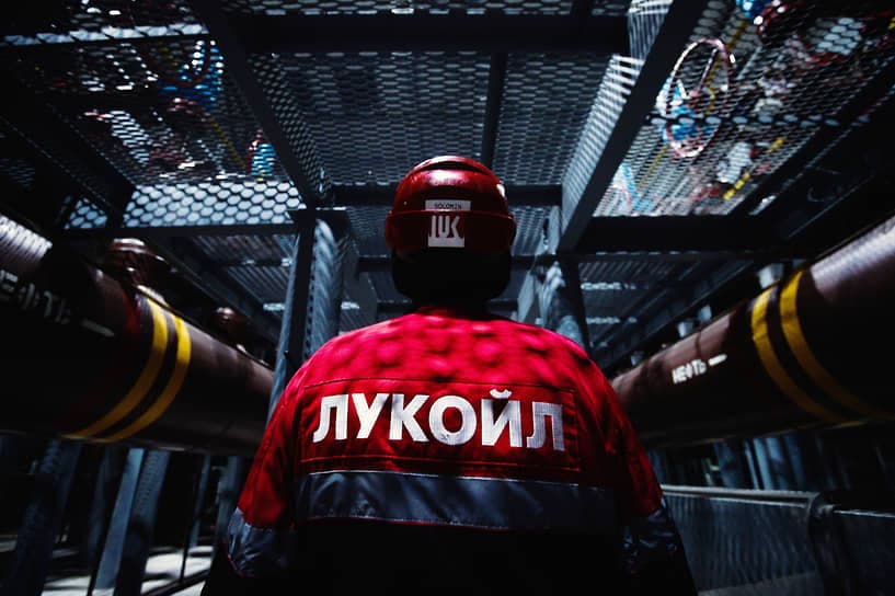 Reuters: Amerikaning Chevron kompaniyasi "Lukoyl" aktivlarini sotib olishni o‘ylayapti