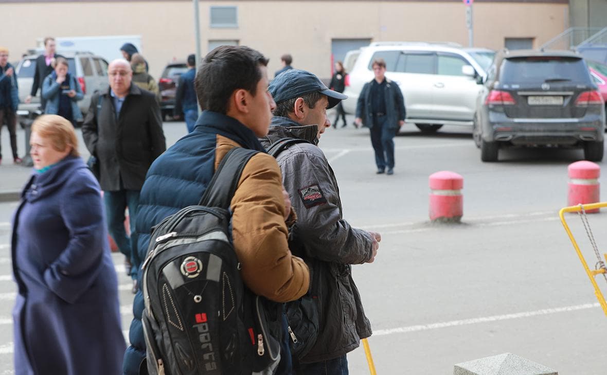 Rossiyada migrantlarni ishdan bo‘shatish uchun asoslar kengaytirildi