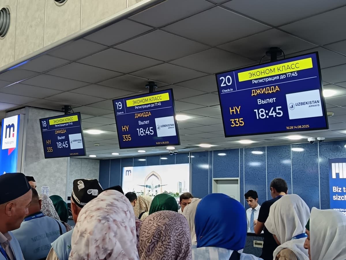 “Umra–2025/26” ilk ziyoratchilari Saudiya Arabistoniga yo‘l oldi
