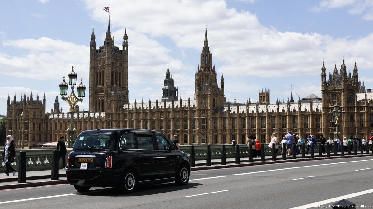 MI5: Xitoy Britaniya parlamentida josuslik qilishga urinmoqda