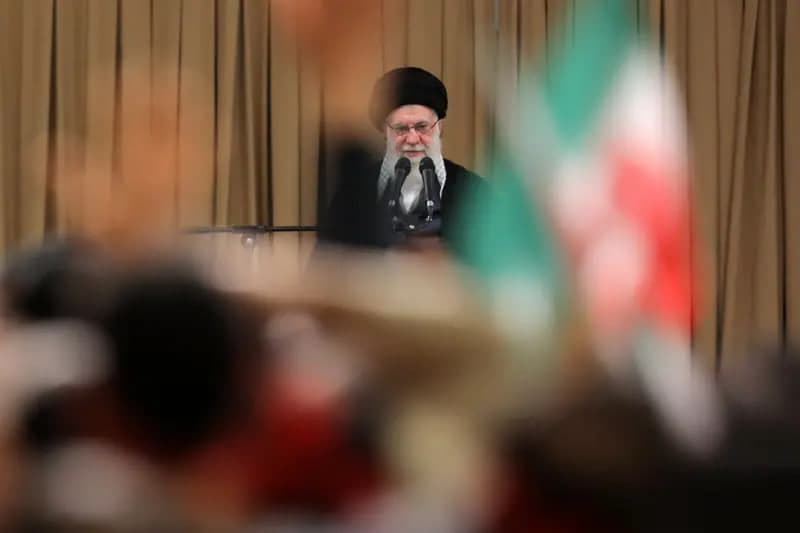 Хоминаий АҚШни катта уруш хавфидан огоҳлантирди