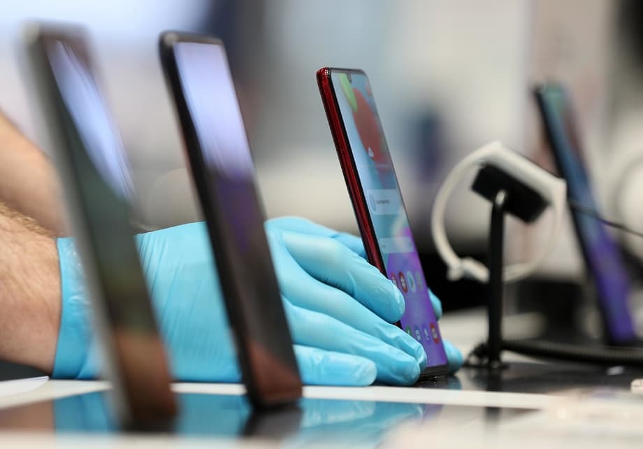2024 yilda O‘zbekistonga olib kirilgan mobil telefonlar soni ma’lum qilindi