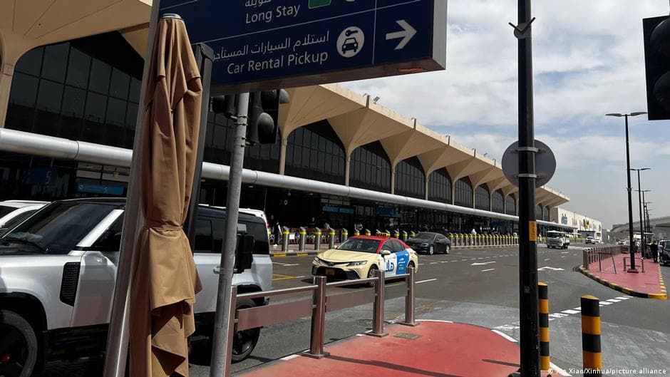Dubay aeroportida dron hujumi sababli parvozlar to‘xtatildi