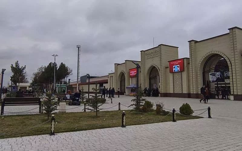 В Ташкенте частично закрыли три крупных рынка