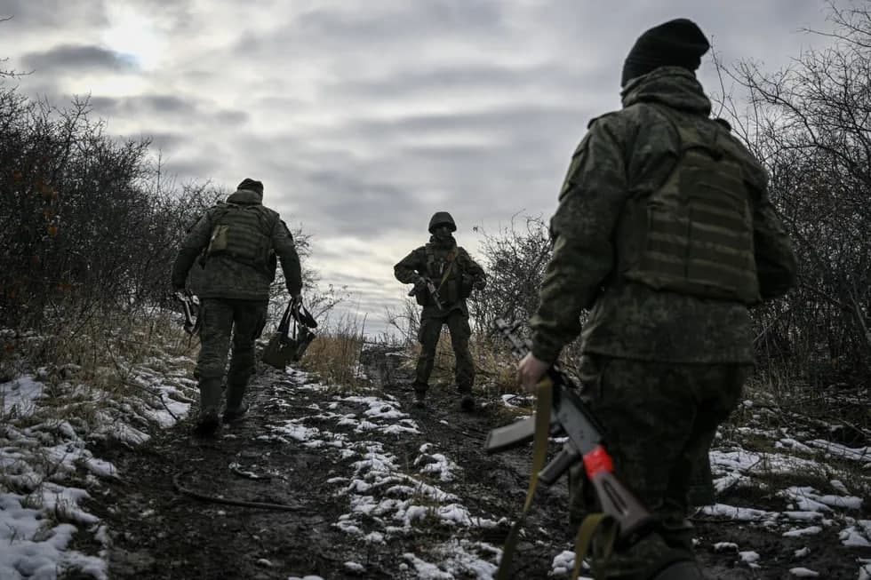 “Har biriga ming dollar” – Andijonda pul evaziga fuqarolarni Rossiya-Ukraina urushiga yollashga uringan taksichi qamaldi