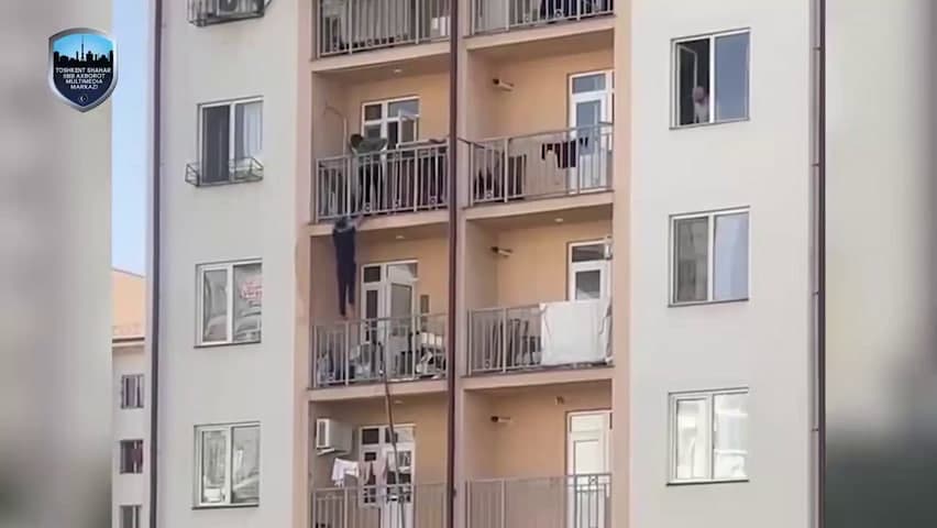 Toshkentda talaba qarovsiz qolgan yosh bolani qutqarib qoldi