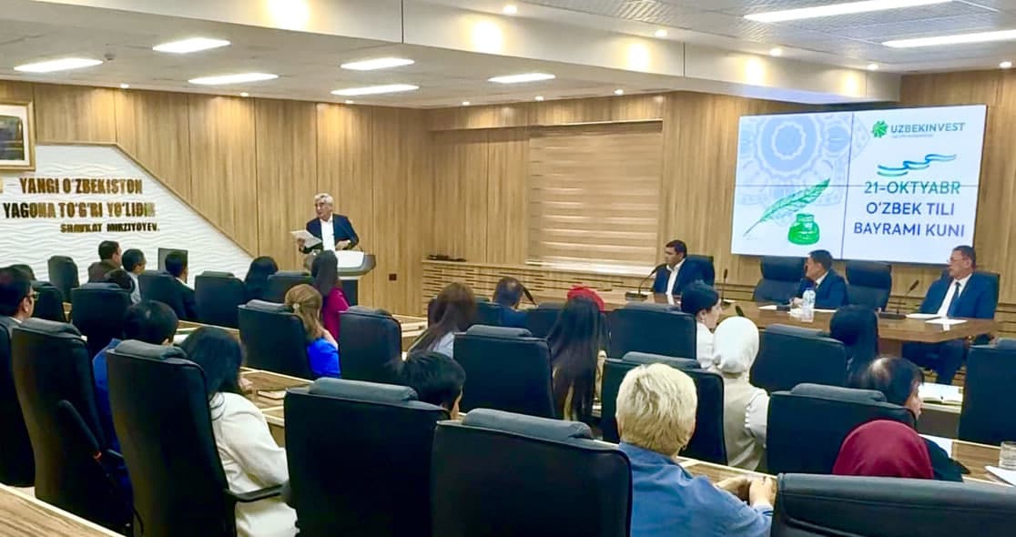 “O‘zbekinvest”da davlat tili bayramiga bag‘ishlangan ma’naviy-ma’rifiy tadbir bo‘lib o‘tdi