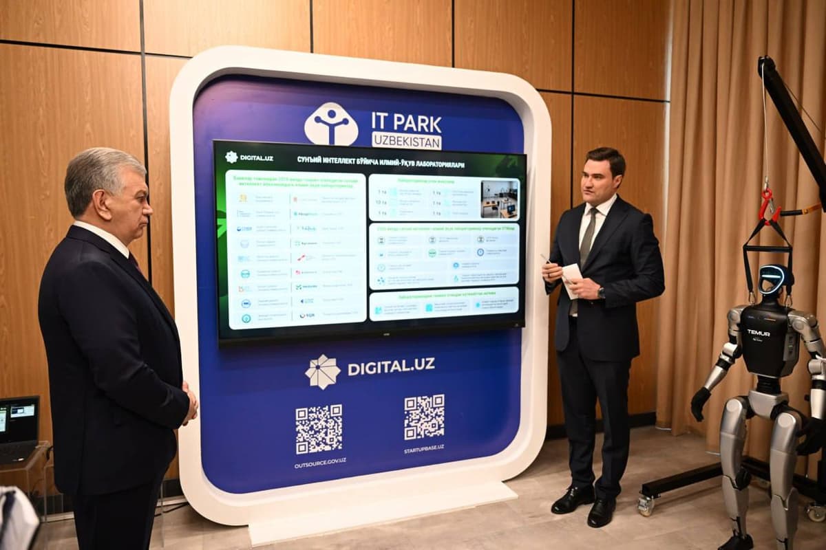 Президент IT-паркда сунъий интеллектни жорий этиш жараёнлари билан танишди