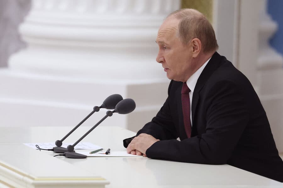 Putin migrantlar uchun patent tizimini o‘zgartirish haqida o‘ylab ko‘rishni taklif qildi