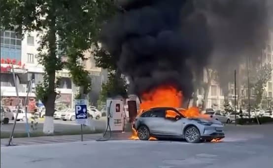 Surxondaryodagi quvvatlash stansiyasida elektromobil yonib ketdi
