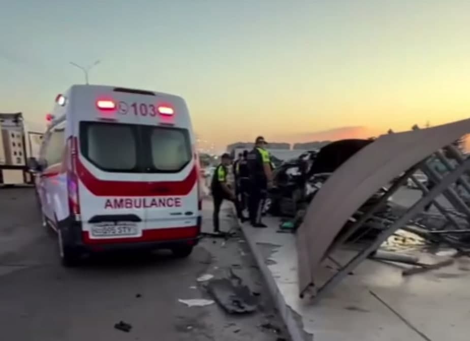 Toshkentda Lacetti va BYD to‘qnashuvi oqibatida uch kishi halok bo‘ldi
