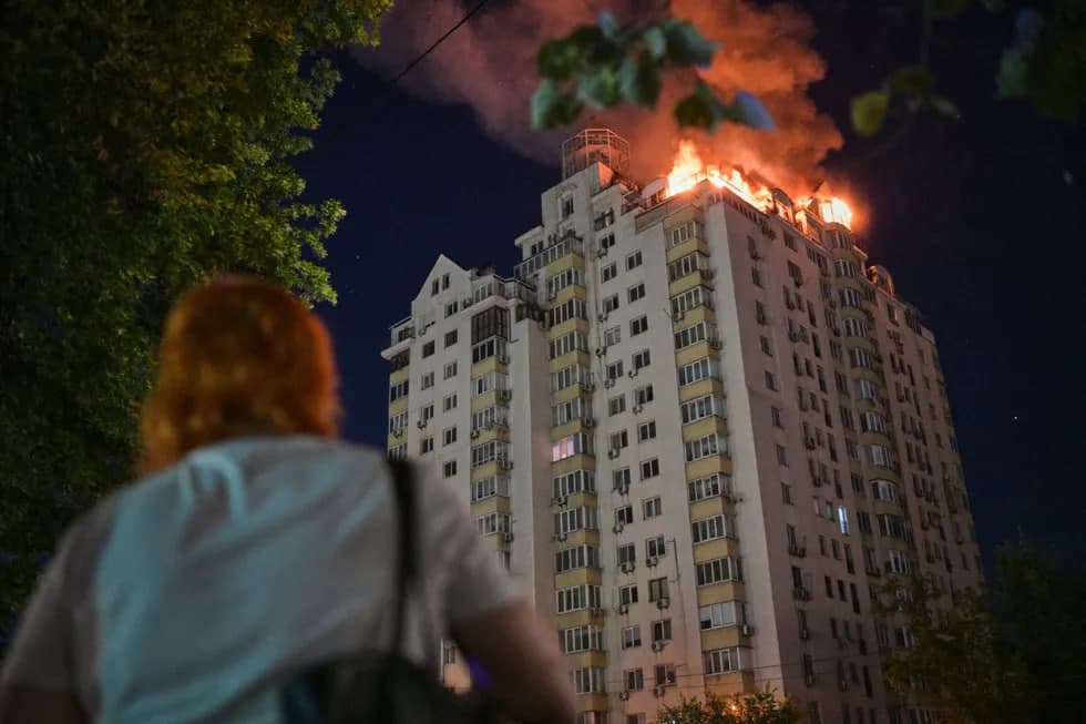 Rossiya Kiyevga vayronkor zarbalar yo‘lladi – suratlar