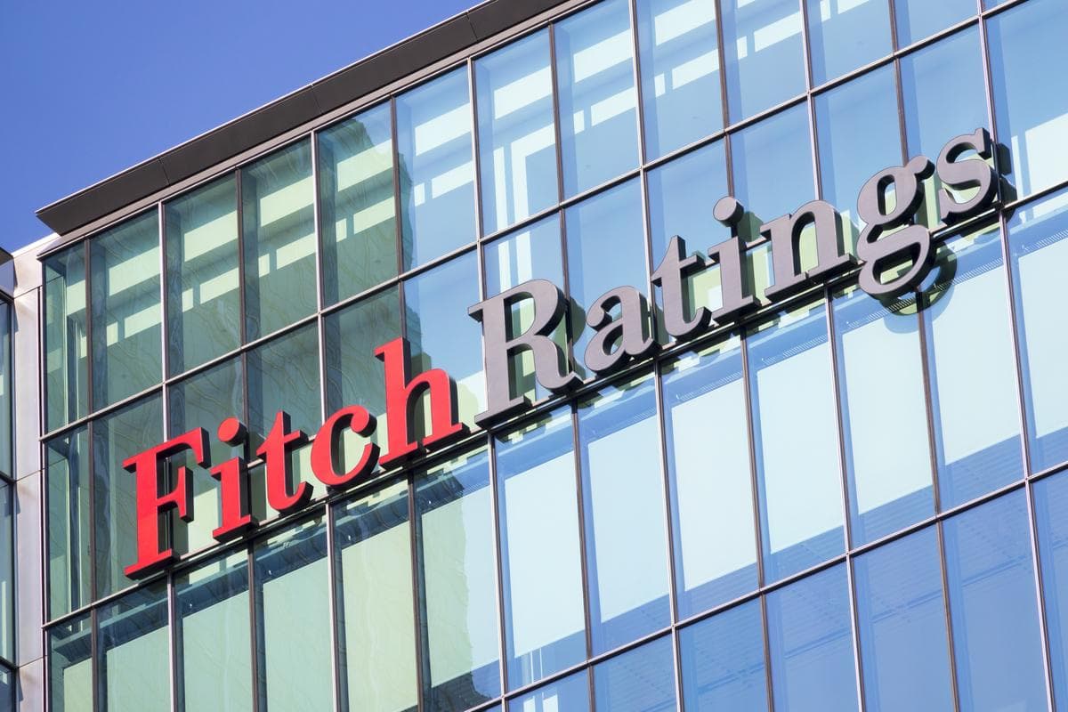 Fitch O‘zbekistonning reytingi bo‘yicha prognozni “barqaror”dan “ijobiy”ga oshirdi