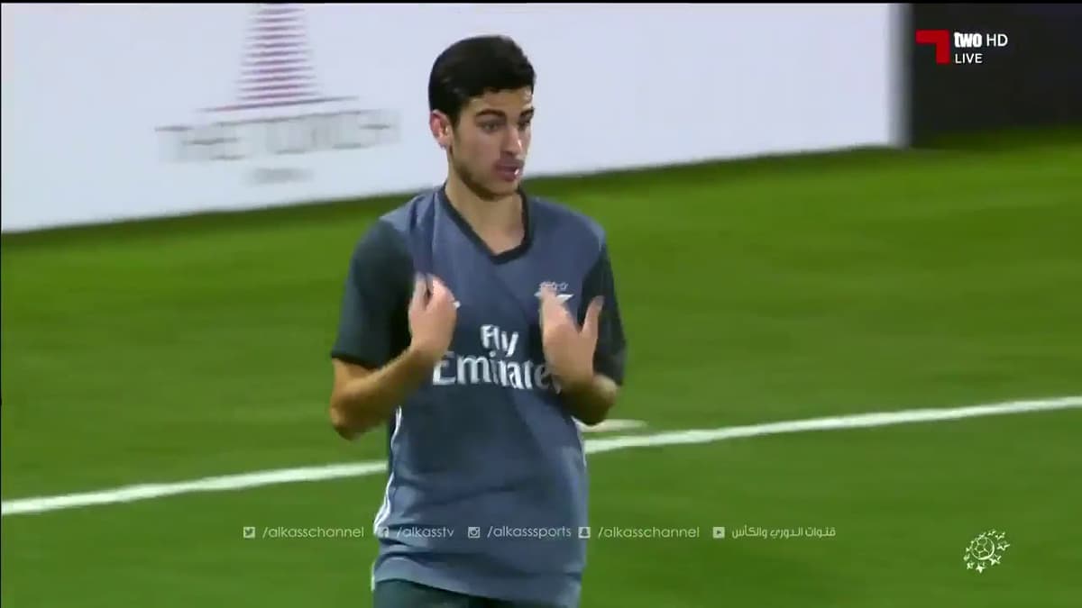 Video: «Benfika»ning yosh hujumchisi Maradona uslubida gol urdi