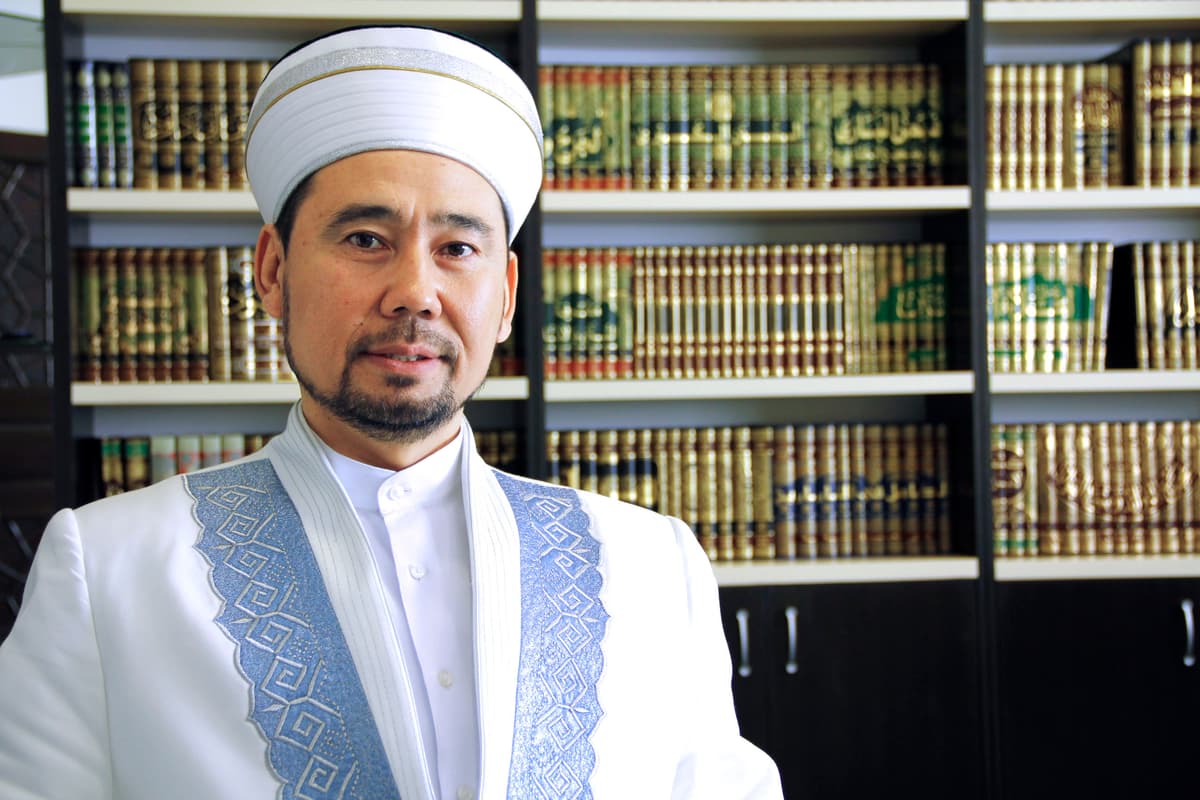Toshkentdagi madrasa bitiruvchisi Qozog‘iston Oliy muftiysiga aylandi