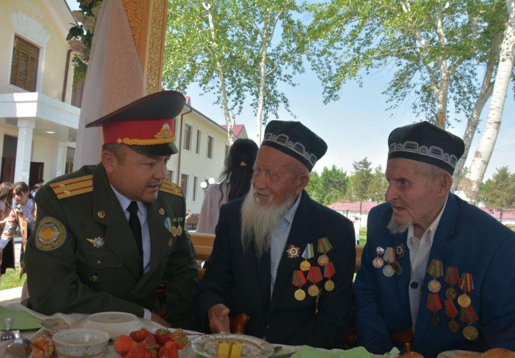 Andijonlik urush qatnashchilariga Prezident nomidan pul mukofoti hamda qo‘l soatlari topshirildi