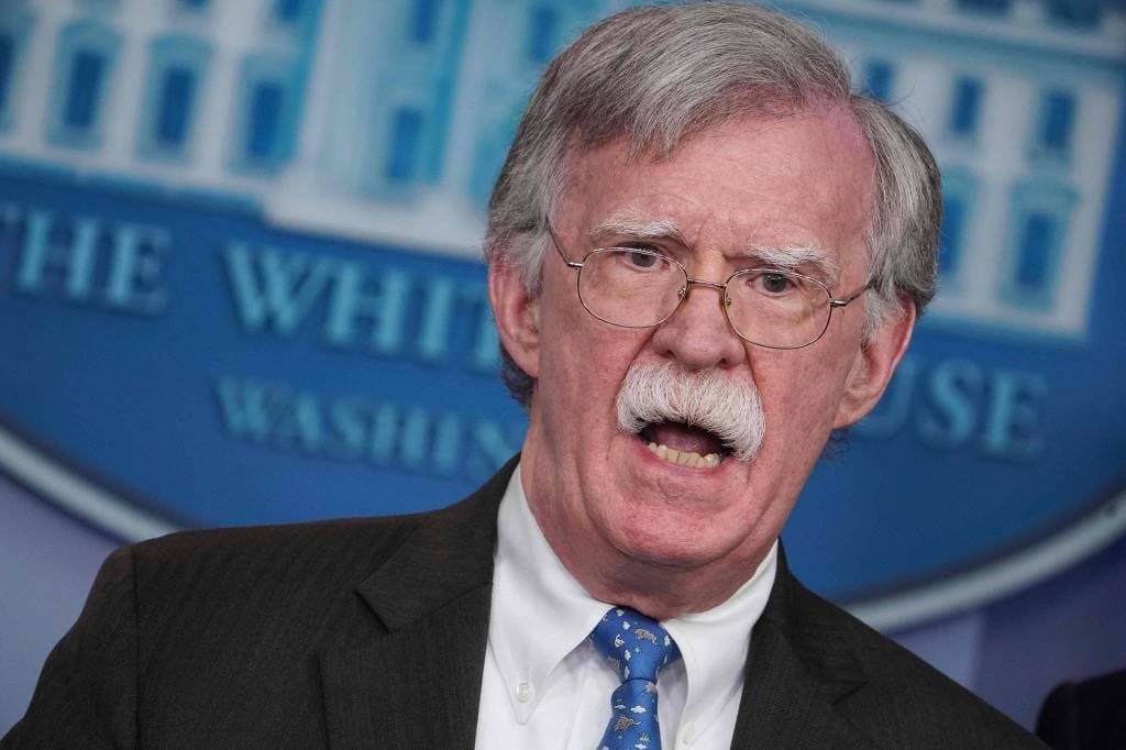 Bolton Venesuela armiyasiga ultimatum qo‘ydi