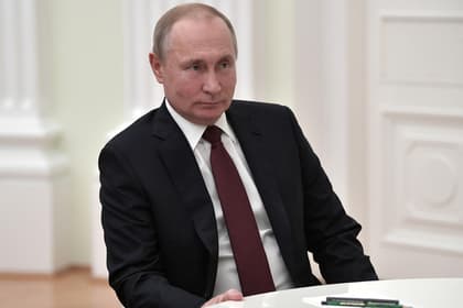 Putin ofshorlardan pullarning qaytarilishiga yana bir yillik muhlat berdi