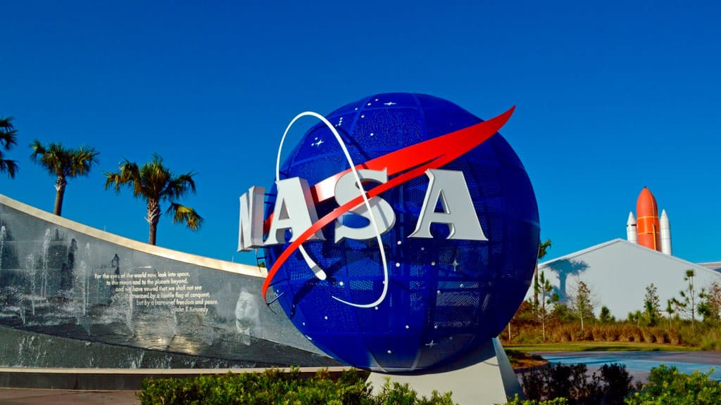 NASA to‘g‘ri to‘rtburchak shaklidagi aysbergning fotosini namoyish qildi