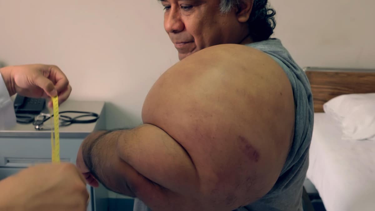 G‘avvos suv sirtiga keskin ko‘tarilgach 30 kilogrammga og‘irlashib ketdi